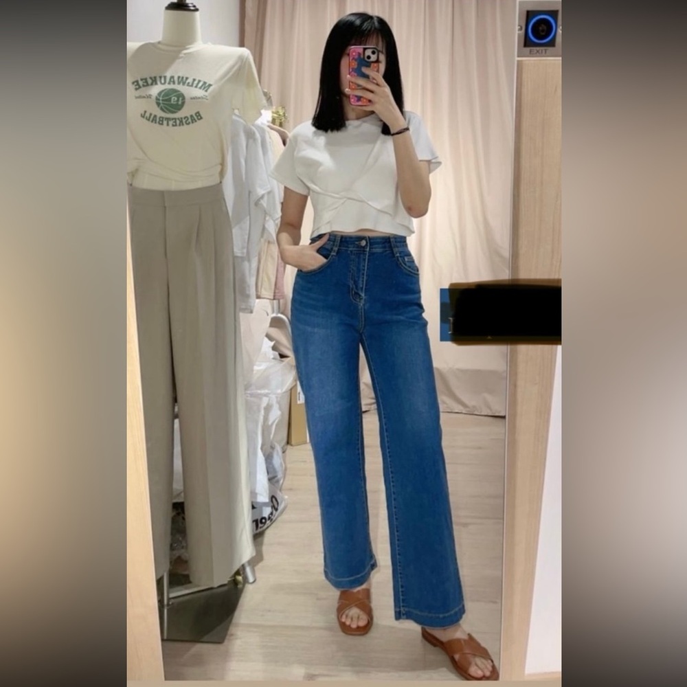 NWT Howluk Korean straight Jeans 9039 Sz Small Dark blue